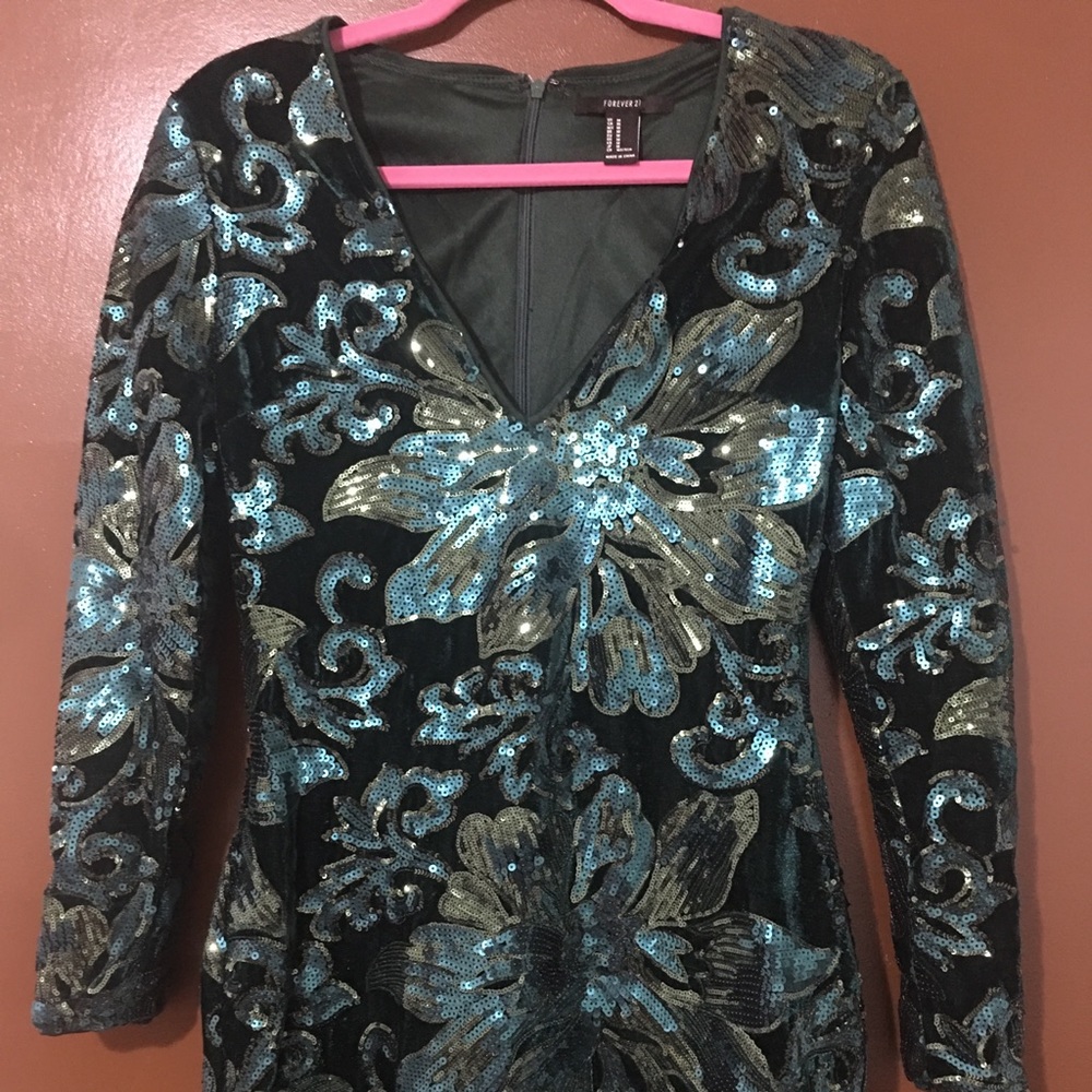 Mini dress - Picture 3 of 4